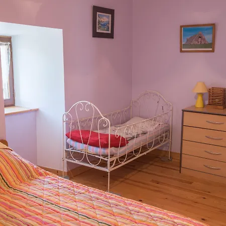 Ferienhaus De France 3 Epis 6/7 Pers Aux Salelles Les Salelles (Lozere)